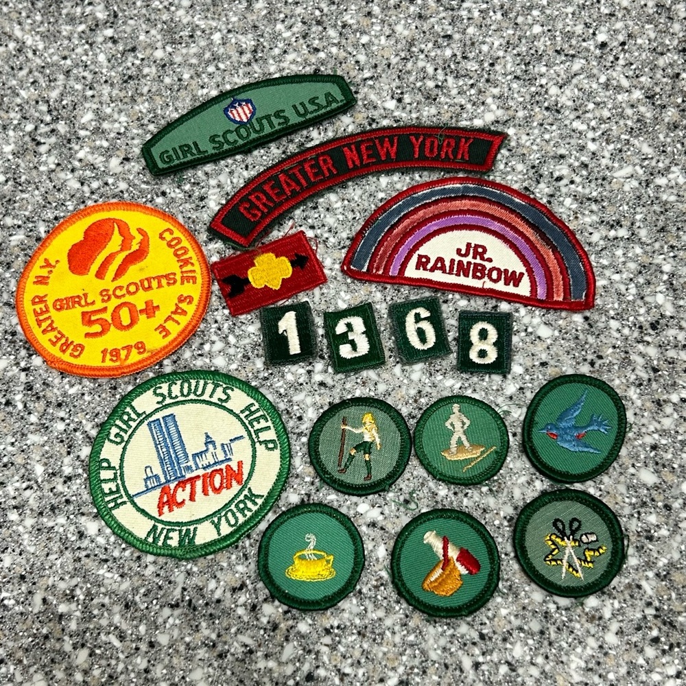 Vintage GIRL SCOUT PATCH BUNDLE